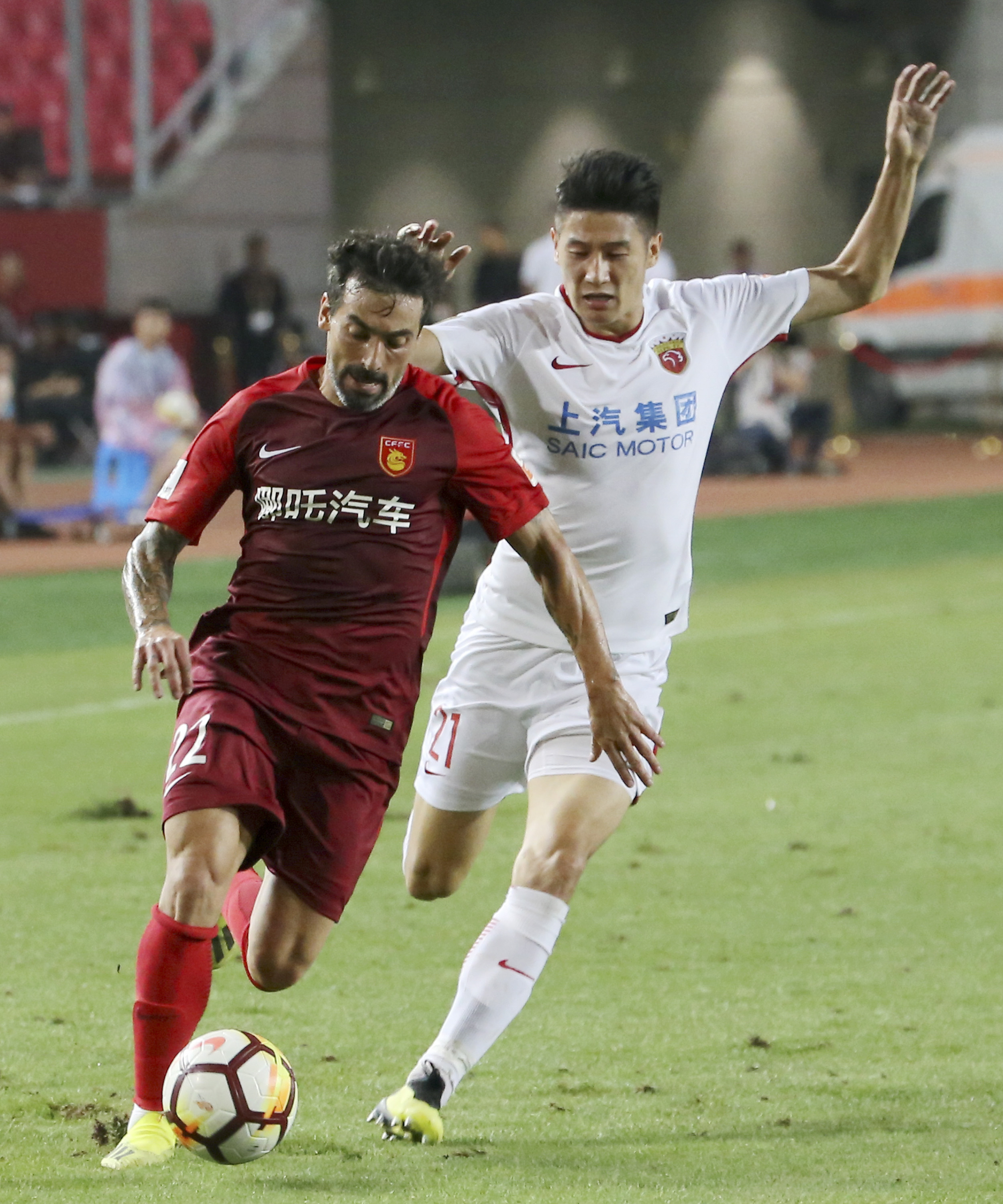 恒大战平上港主教练疑点指向换帅的简单介绍